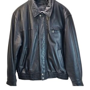 Roundtree & Yorke Vintage Black Leather Bomber Jacket, Excellent Cond., Size XL